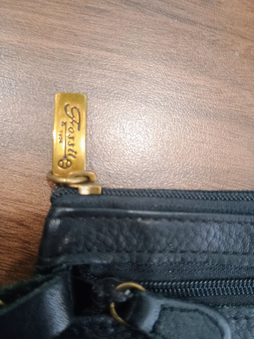 Fossil genuine leather